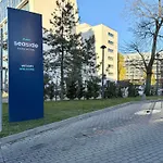 Al-dom Seaside Z Bocznym Widokiem Na Morze I Miejscem W Hali Garazowej Apartamento Kołobrzeg