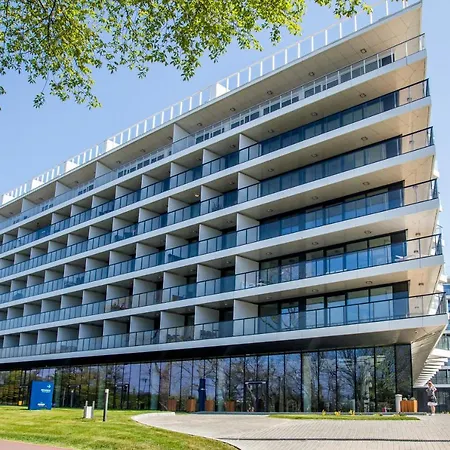 Al-dom Seaside Z Bocznym Widokiem Na Morze I Miejscem W Hali Garazowej Apartman *