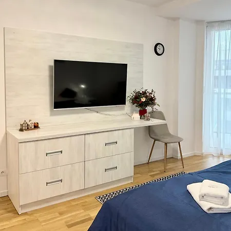 Apartman Al-dom Seaside Z Bocznym Widokiem Na Morze I Miejscem W Hali Garazowej