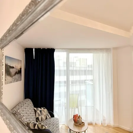 Apartman Al-dom Seaside Z Bocznym Widokiem Na Morze I Miejscem W Hali Garazowej Kołobrzeg