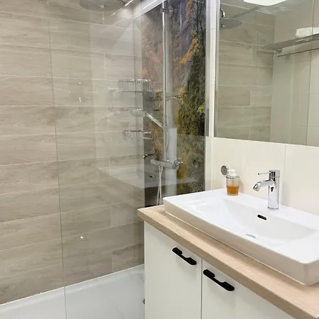 Apartman Al-dom Seaside Z Bocznym Widokiem Na Morze I Miejscem W Hali Garazowej