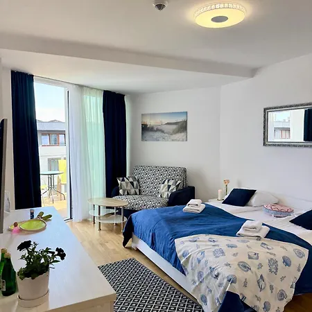 Apartment Al-dom De Luxe Z Bocznym Widokiem Na Morze I Miejscem W Hali Garazowej Kolberg